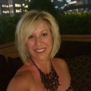 Meet your Posher, Leslie